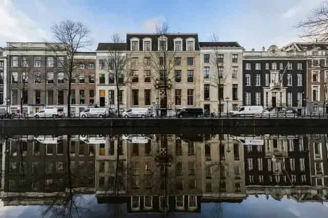 The amsterdam